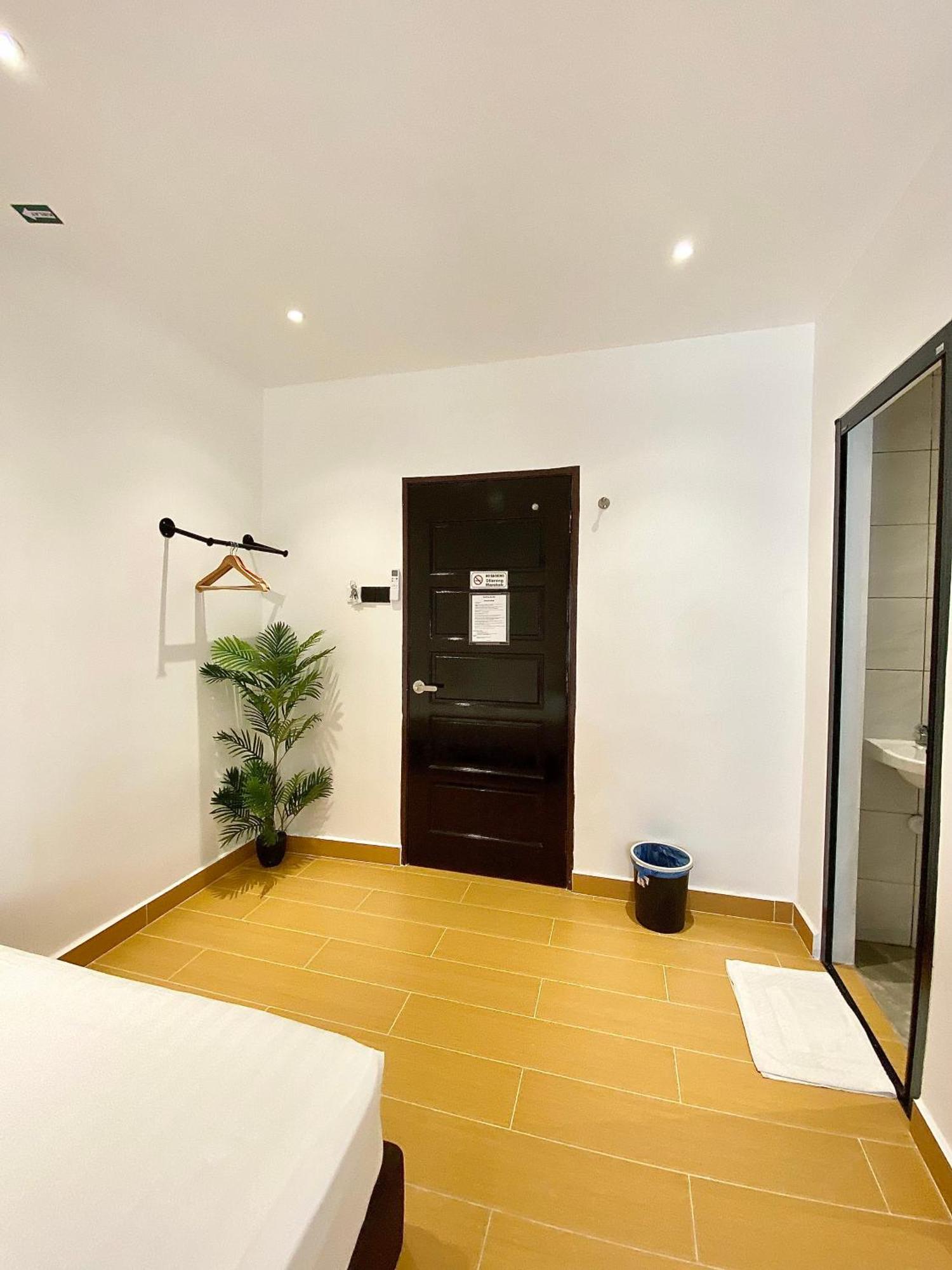 Hotel The 6N By Sky Hive George Town Exterior foto
